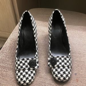 Ann Taylor loft hounds tooth heels